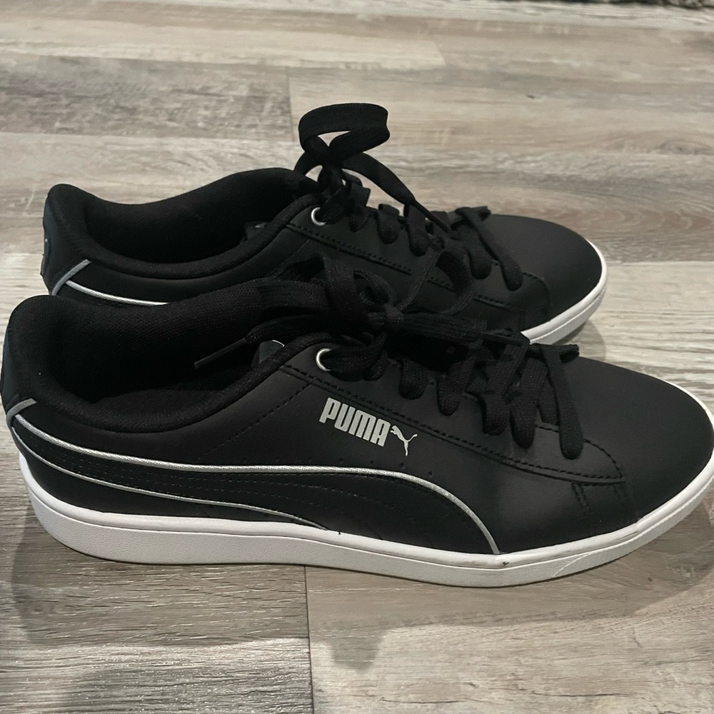 Puma Leather Sneakers